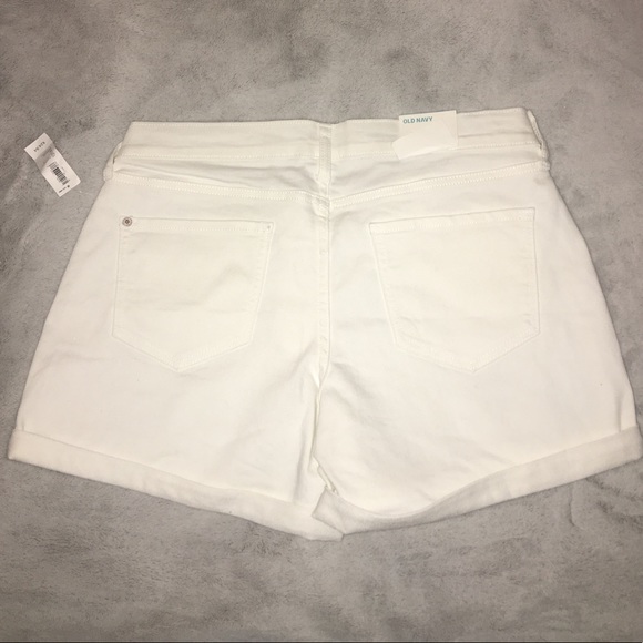 Old Navy Cuffed Boyfriend Shorts - Picture 2 of 2